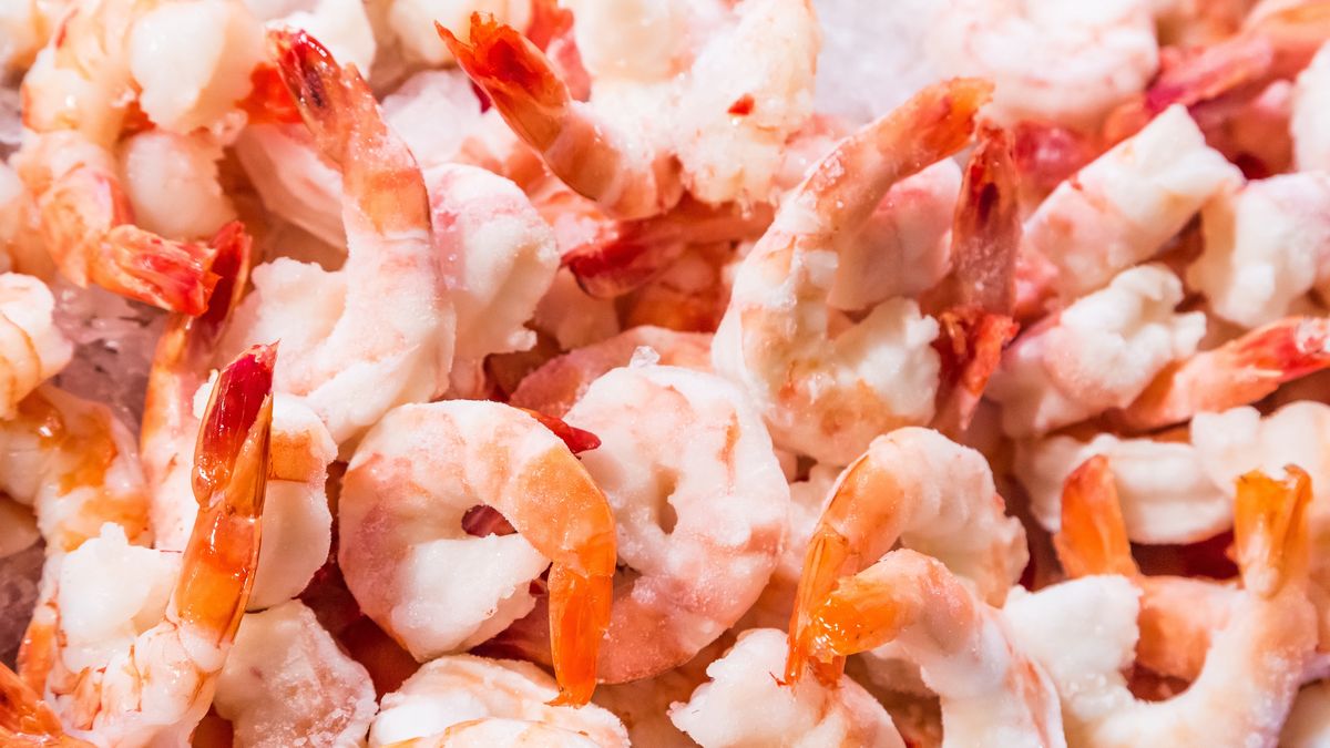 Frozen cocktail shrimps in market
closeup, cocktail, cold, cooked, diet, fish, food, fresh, frozen, health, healthy, ice, market, meat, product, seafood, shrimps, closeup, cocktail, cold, cooked, diet, fish, food, fresh, frozen, health, healthy, ice, market, meat, product, seafood, shrimps