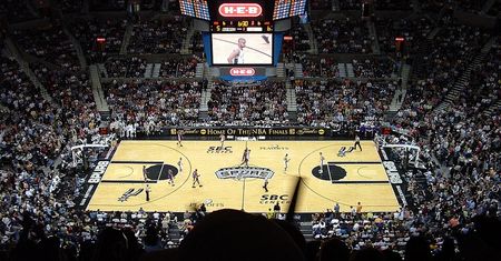 Spurs i Knicks w finale NBA Cup. Wielkie widowisko w Las Vegas