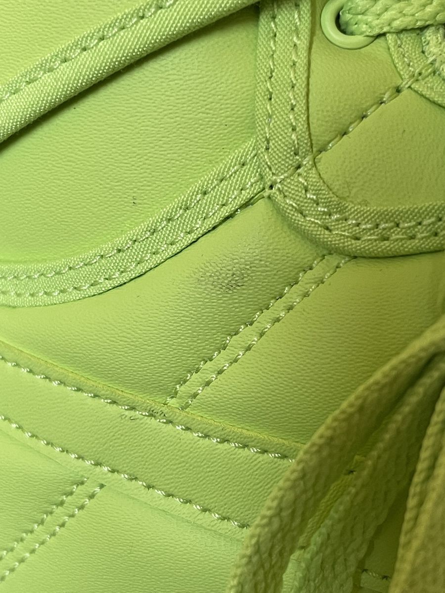 Na zdjęciu: Billie Eilish x Wmns Air Jordan 1 KO 'Volt'