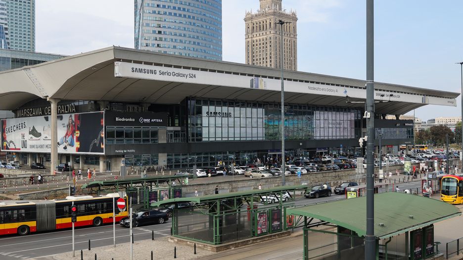 panorama Warszawy
Warszawa, 25.08.2024. Panorama stolicy, 25 bm. - widok  na Dworzec Centralny i Aleje Jerozolimskie.  (az/dw)
PAP/ Albert Zawada
Albert Zawada
centrum, komunikacja, miasto, panorama miasta