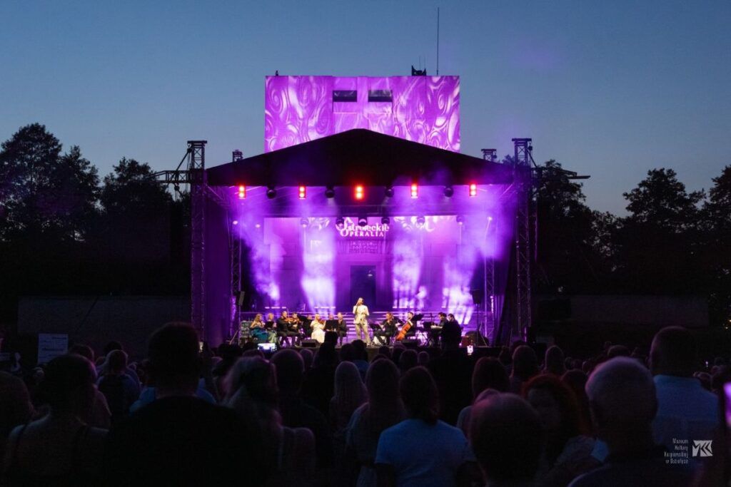 IX Festiwal Muzyczny „Ostrołęckie Operalia” ©  Muzeum Kultury Kurpiowskiej w Ostrołęce
