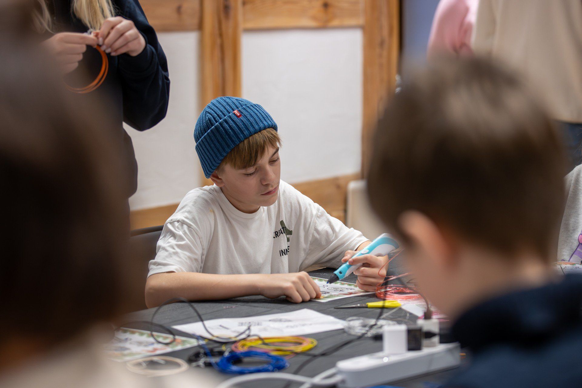 W weekend Młyny Rothera zamieniają się w prawdziwą Fabrykę Zimy, pełną warsztatów, eksperymentów i kreatywnej zabawy.