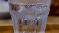 Zapomnij o zimnym napoju. Naturalne sposoby na ochłodzenie organizmu bez klimatyzacji