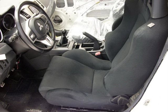 Mitsubishi-Lancer-EVO-X-Coupe-18
