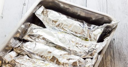 Błyszcząca czy matowa? Zagadka folii aluminiowej rozwiązana