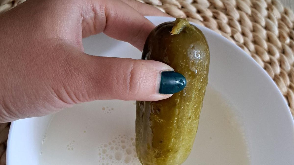 Ogórki kiszone z mlekiem