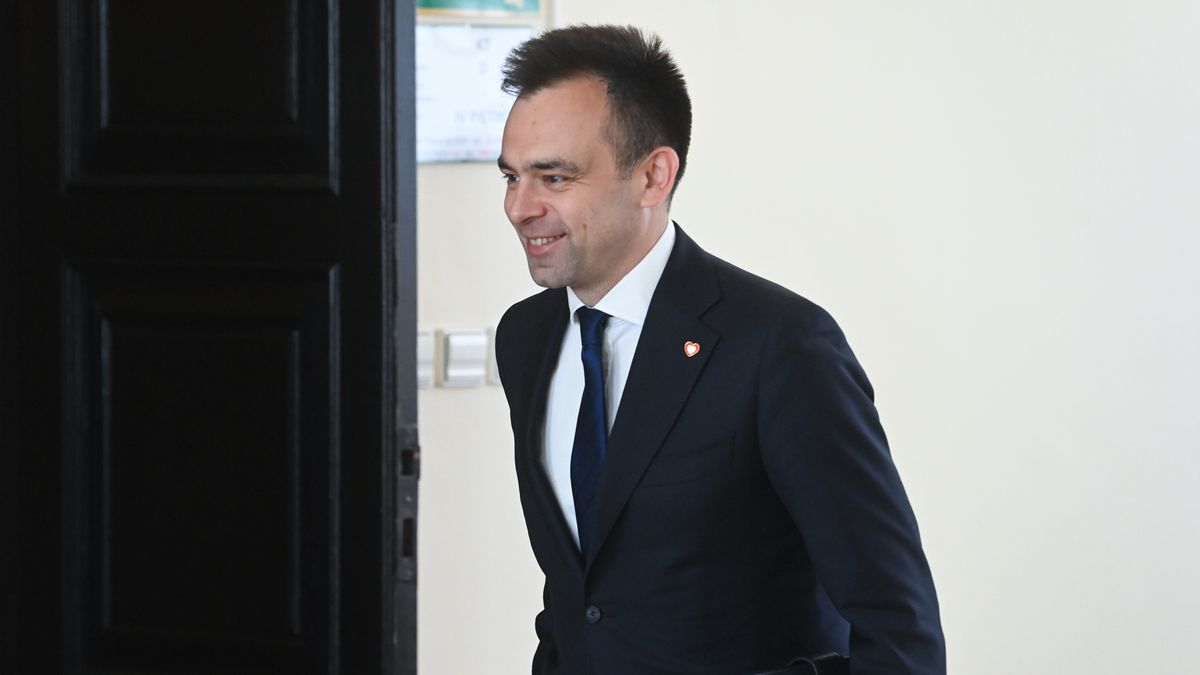 Andrzej Domański zapowiadał kilka miesięcy temu, że wprowadzenie KSeF zostanie odroczone