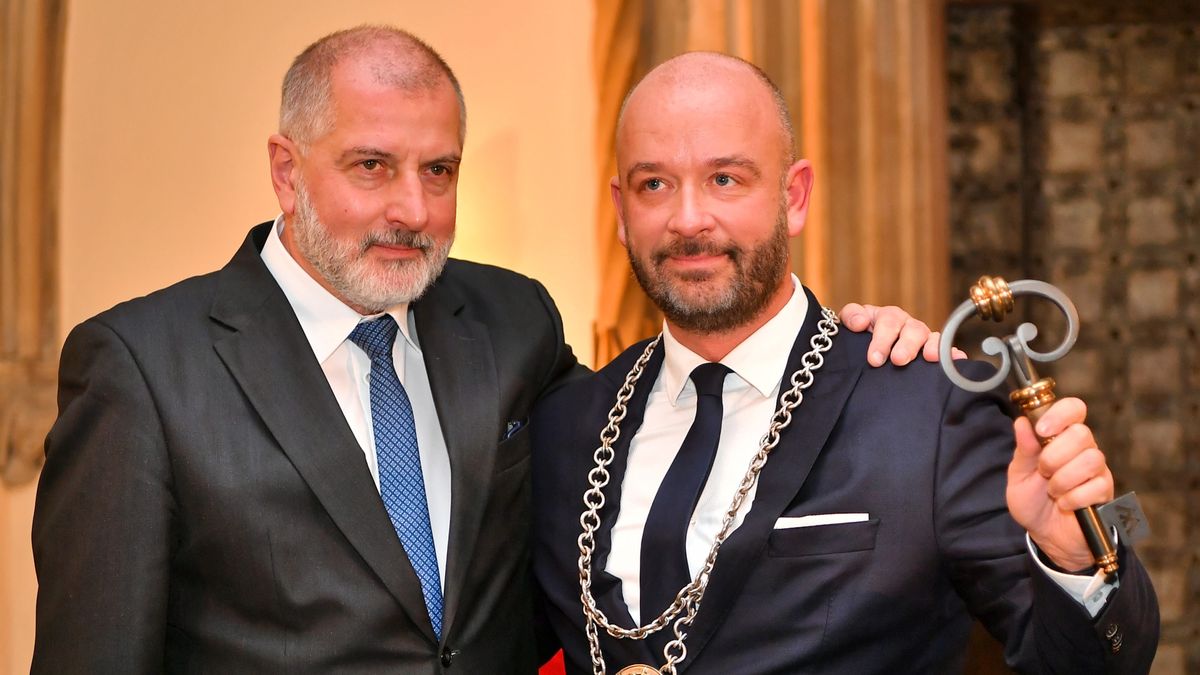 Rafał Dutkiewicz w 2018 roku wsparł Jacka Sutryka. Teraz przeprasza za to wrocławian