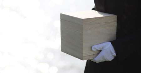 Watykan wydał dokument. Nowe metody przechowywania prochów zmarłych