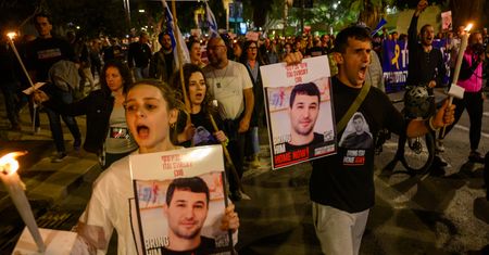 Omyłkowo zabito zakładników. Na ulice Tel Awiwu wyszły tłumy