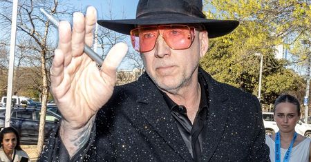 Nicolas Cage zaskakuje wyglądem. W tym kostiumie nie przypomina siebie