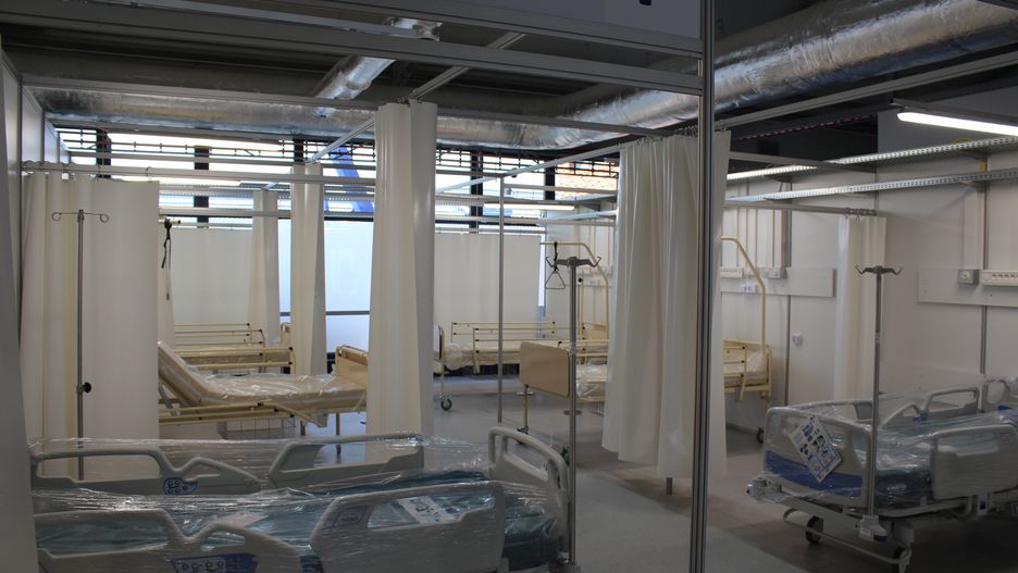 Koronawirus w Polsce. Szpital tymczasowy we Wrocławiu "placówką rezerwową"