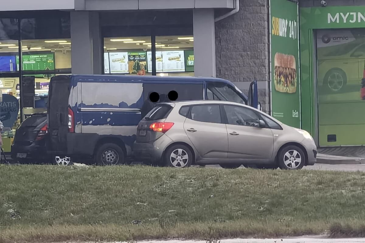 Policyjni wywiadowcy zatrzymali busa na stacji paliw przy al. Unii Lubelskiej w Lublinie