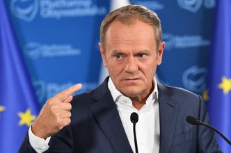 Wiek emerytalny. Tusk składa obietnicę wyborczą