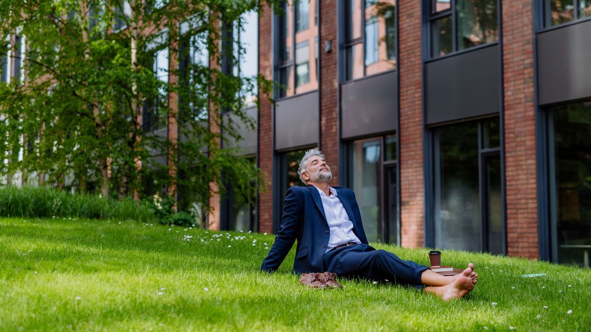 Kwestie work-life balance są regulowane przez prawo pracy.