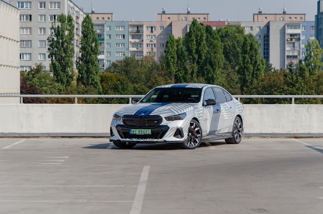 BMW i5 M60