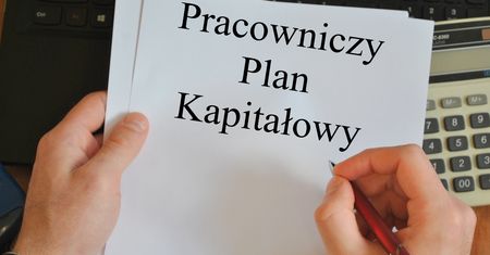 Polacy są zapisywani "na siłę". Współautor PPK tłumaczy