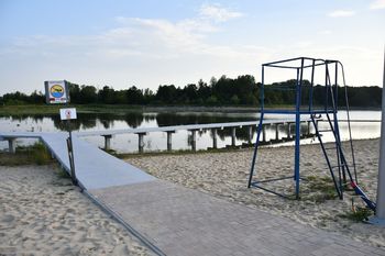 Kąpielisko w Radzanowie wciąż nieczynne. Powodem uciążliwe formalności