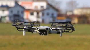 Gorzów Wlkp.: Młodzi z dronami. Ta szkoła przeszkoli przyszłych operatorów