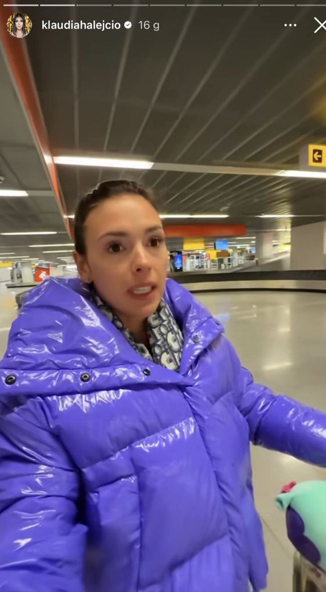 Klaudia Halejcio na lotnisku