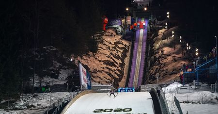 Zakopane: 50 mandatów i 21 wniosków do sądu dla kibiców skoków