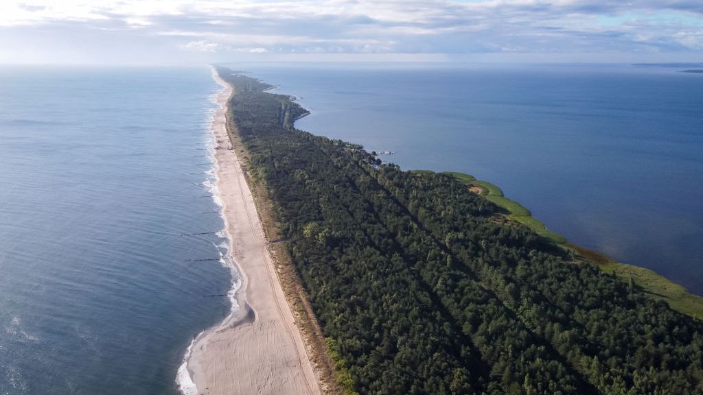 Aerial Photography Of Warsaw (archives)
A drone view of Hel Peninsula, in Wladysawowo, Poland on July 30, 2020 (Photo by Mateusz Wlodarczyk/NurPhoto via Getty Images)
NurPhoto
mierzeja helska, polwysep helski, hel, sand bar peninsula, shoal, sandbanks, sandbars, or gravelbars, bay of puck, jastarnia, kaszuby, morze baltyckie, zatoka pucka, zatoka gdanska, gdansk bay, gulf of gdansk, polska, aerial photography, drone view, dron, z drona, aerial, dji mavic mini, photo, pictures, uav, airborne imagery, illustration picture, city panorama, view, z lotu ptaka, z gory, z powietrza, zdjecie, zdjecia, lotnicze, ilustracyjne, zdjecie ilustracyjne, ilustracja, panorama miasta, widok, miasto, polish, polen, pologne, polonia
