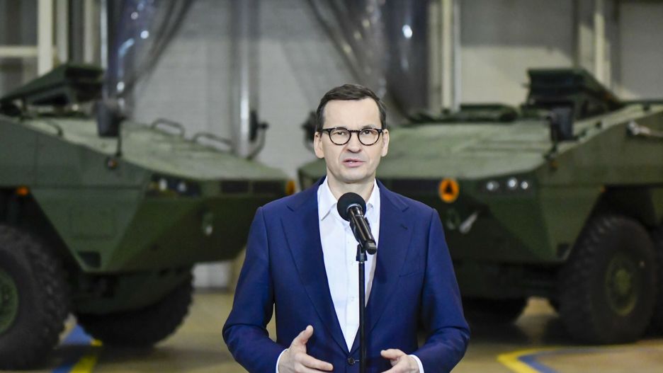 Mateusz Morawiecki w zak?adach Rosomak
01.04..2023, Siemianowice Slaskie,, Wizyta premiera Mateusza Morawieckiego w zakladach zbrojeniowych Rosomak, n/z Mateusz Morawiecki,  fot Michal Dubiel/REPORTER
Michal Dubiel/REPORTER