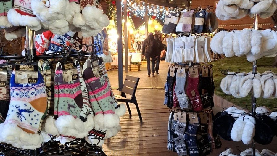 Jarmark świąteczny pod Galerią Kazimierz w formie. A jakie ceny?