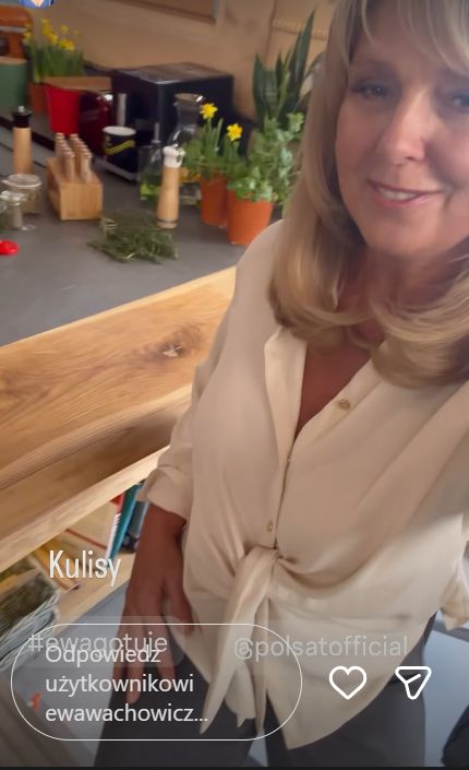 Wachowicz wybrała wiązaną koszulę