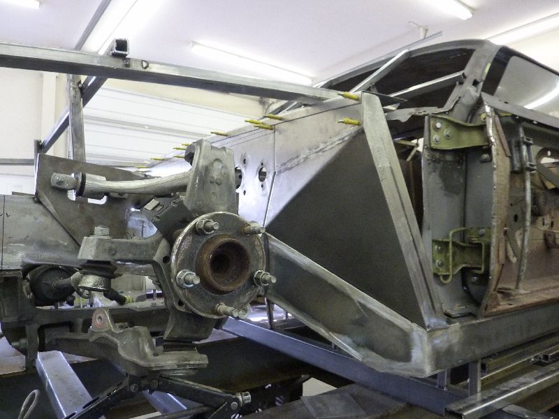 Ford Mustang Mach 40 fot.9