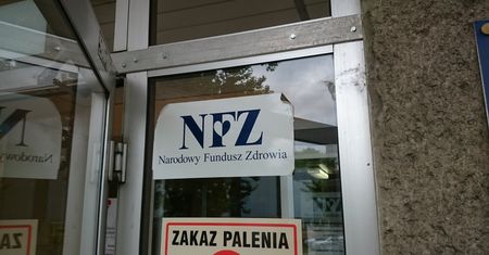 Nieubezpieczeni mieli mieć od 1 stycznia bezpłatny dostęp do lekarza rodzinnego. Ministerstwo Zdrowia milczy