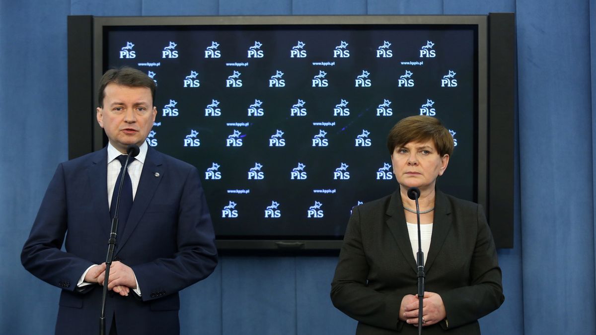 Mariusz Błaszczak i wiceprezes PiS Beaty Szydło.