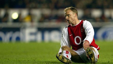 QUIZ: Dopasuj byłe gwiazdy futbolu do kraju, który reprezentowali. Uwaga, to trudne zadanie!