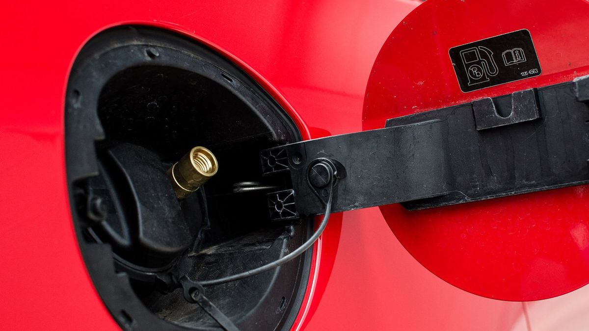 Fabryczna instalacja gazowa w Oplu Astrze