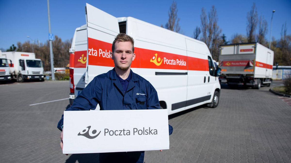 Poczta Polska właśnie dołączyła do grona firm kurierskich, które podniosły ceny przesyłek.