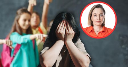 Zaczyna od niby-żartu. Potem sprawca szkolnej przemocy zrzuca winę na ofiarę