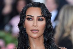 Kim Kardashian pomalowała swoją babcię. Efekty widać gołym okiem