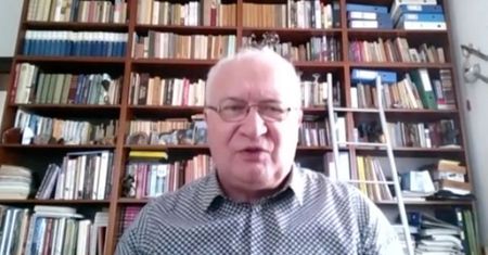 Koronawirus. Prof. Simon analizuje rozwój epidemii. Ważne słowa