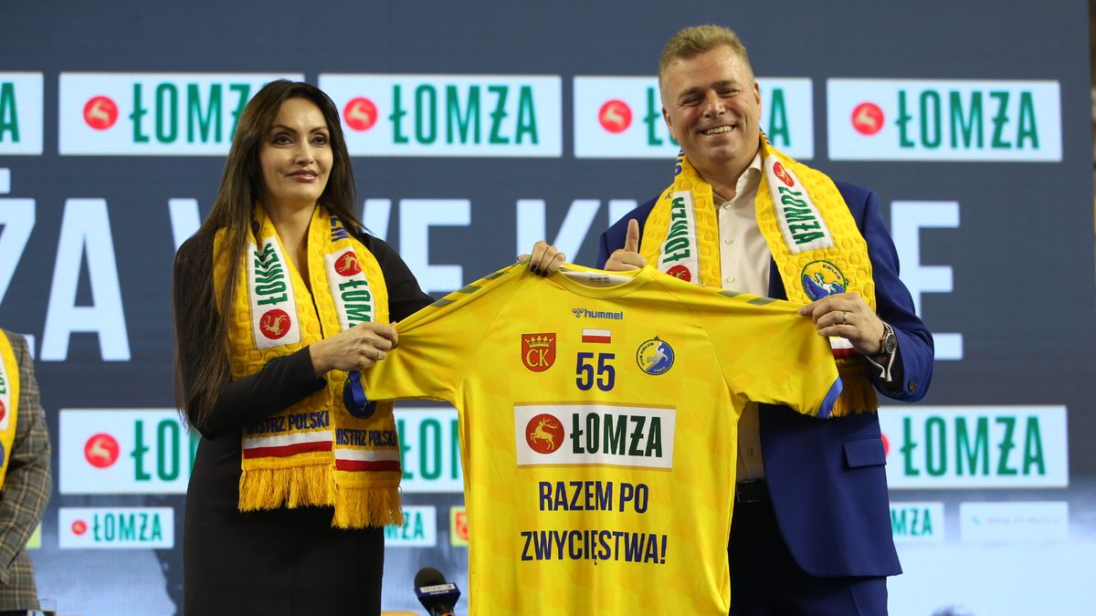 Materiały prasowe / Patryk Ptak/ŁOMŻA VIVE Kielce / Na zdjęciu: Jagoda Iwańczuk oraz Bertus Servaas