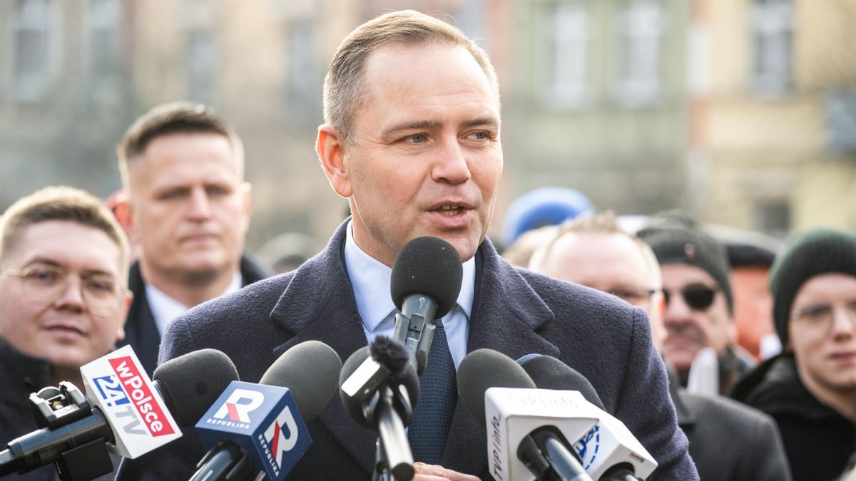 Karol Nawrocki
Tytus �mijewski
brodnicki du�y rynek, kampania, media, otwarte, PiS, polityk, polityka, poparcie, prezydencka, prezydenckie, prezydenta rp, spotkanie, spotkanie wyborcze, wyborcza, wyborcze, wybory