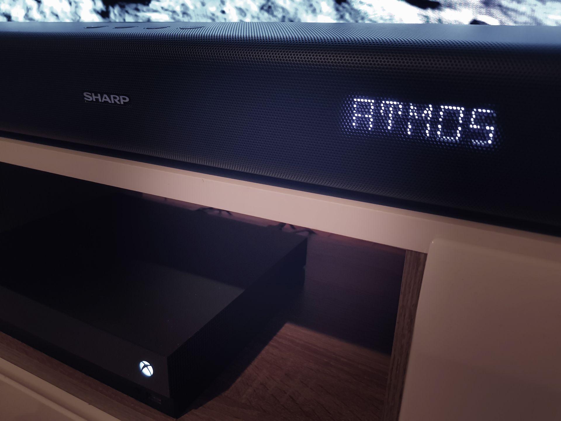 Sharp HT-SBW800 - recenzja. Zrobisz nim kino domowe wysokiej klasy za nieduże pieniądze 4