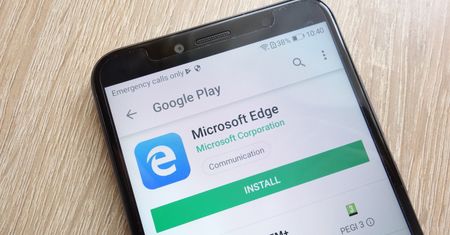 Najlepsza przeglądarka na smartfony to nie Chrome. Wyższe oceny zbiera Microsoft Edge