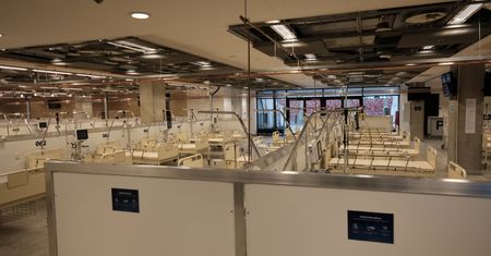 Warszawa. W Szpitalu Narodowym 275 pacjentów. Gotowych łóżek 318