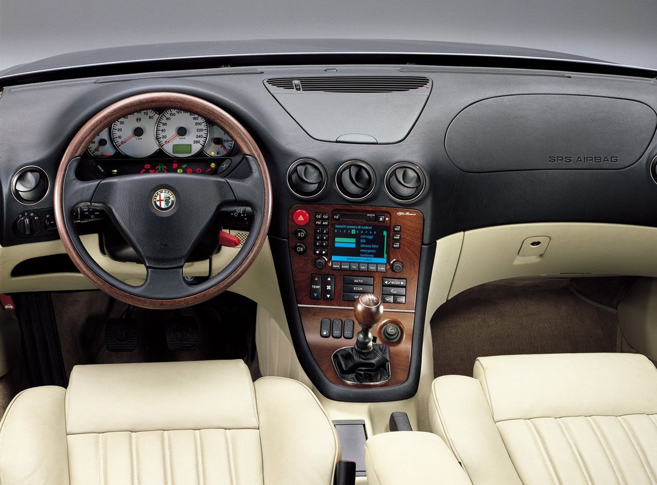 Alfa Romeo 166
