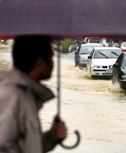 Poważna sytuacja powodziowa na Sycylii. Katanię zalewają strugi deszczu