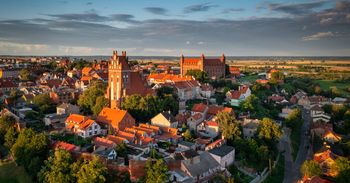 Gniew to wymarzony kierunek na weekend. Kawał historii, rycerskie przygody i miś–bohater