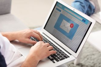 Ministerstwo chce wyciągać dane z poczty elektronicznej Polaków. Nowe narzędzie dla służb