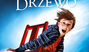 Magiczne drzewo. Czerwone krzesło