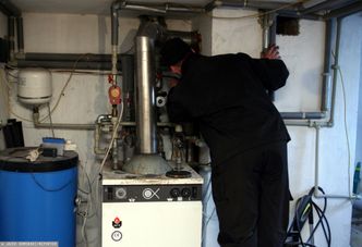 Tarcza antyinflacyjna. Nie będzie niższego podatku na olej opałowy