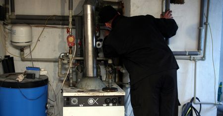 Tarcza antyinflacyjna. Nie będzie niższego podatku na olej opałowy